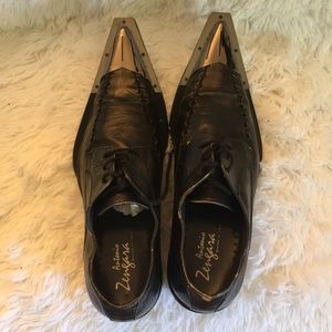 Men dress shoe
